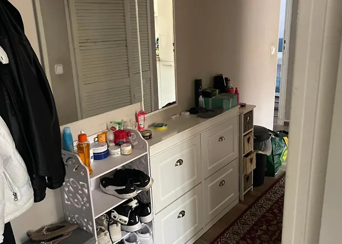 Dikmen Family In برلين